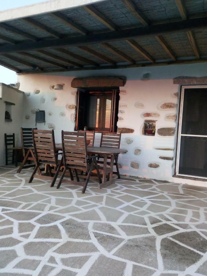Traditional House Paros Sarakiniko  Exterior photo